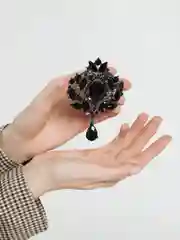 Черный брошь винтажная с кристаллом, 10 х 7,5 см