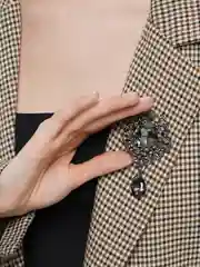 Серый брошь винтажная