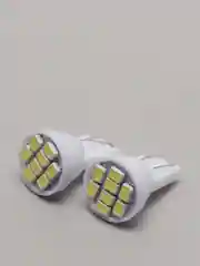 Светодиодные LED лампы T10, W5W, в габариты, салон, подсветку номера, 8SMD, 2 шт