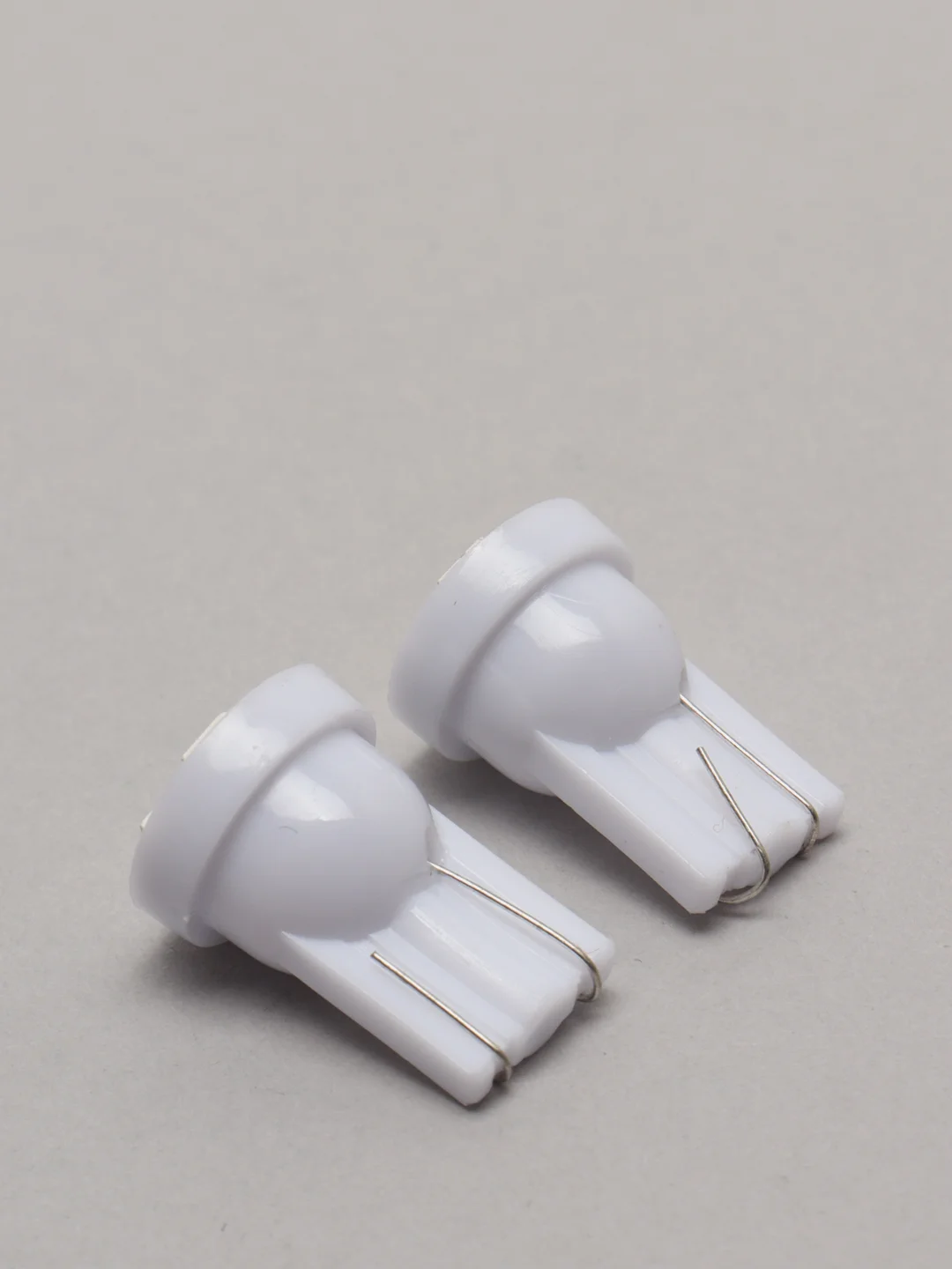 Светодиодные LED лампы T10, W5W, в габариты, салон, подсветку номера, 8SMD, 2 шт