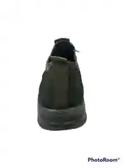 Мужские кроссовки