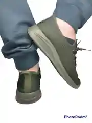 Мужские кроссовки