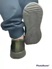 Мужские кроссовки