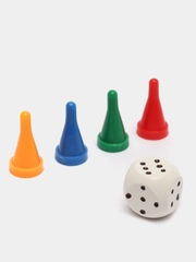 Набор для настольных игр: кубик 1.5х1.5 см конусные фишки, 1.2х2.3 см