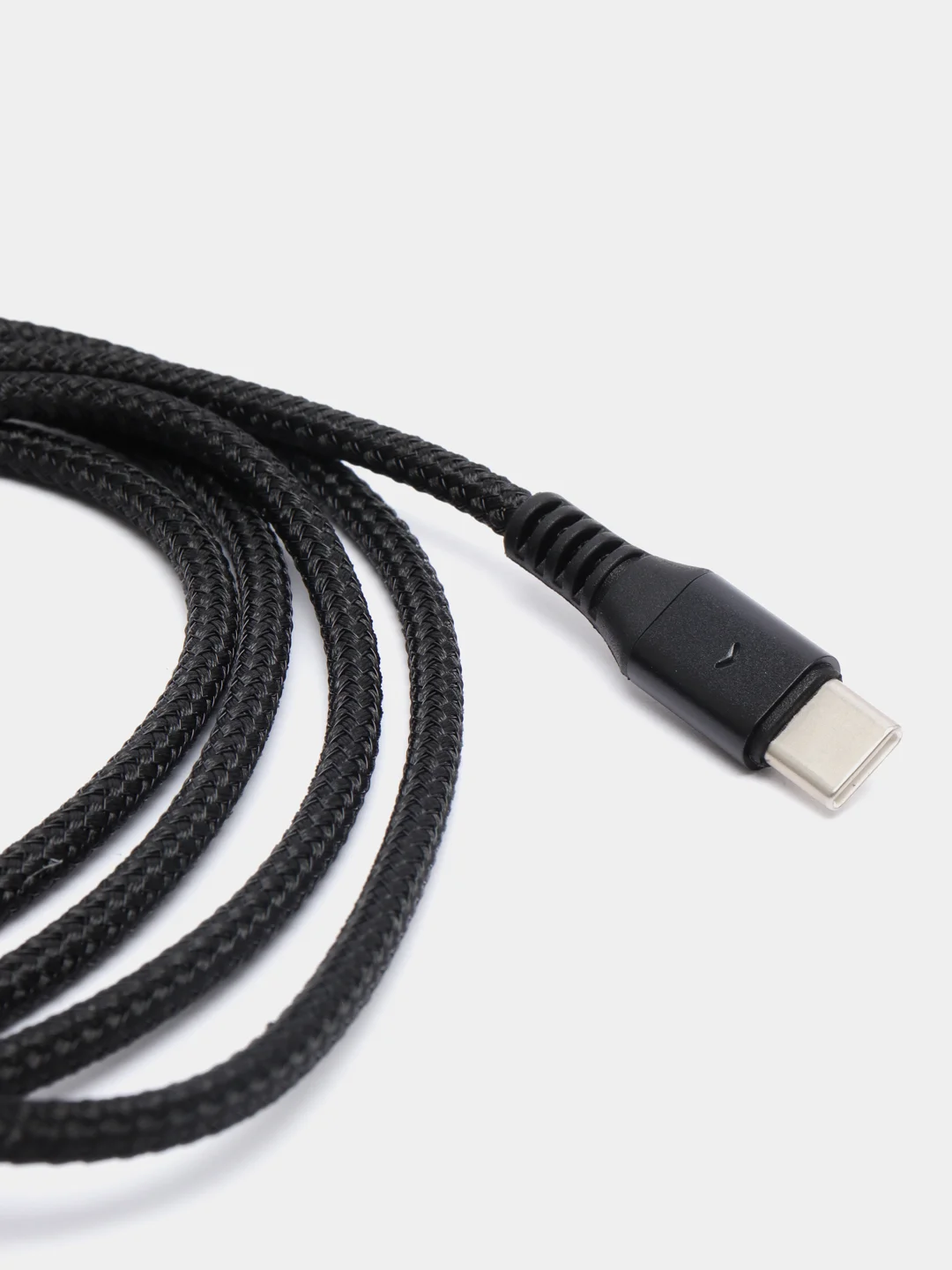 Черный кабель для зарядки телефона Micro-USB