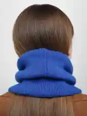 Синий шарф утепленный