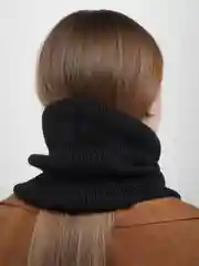 Черный шарф утепленный