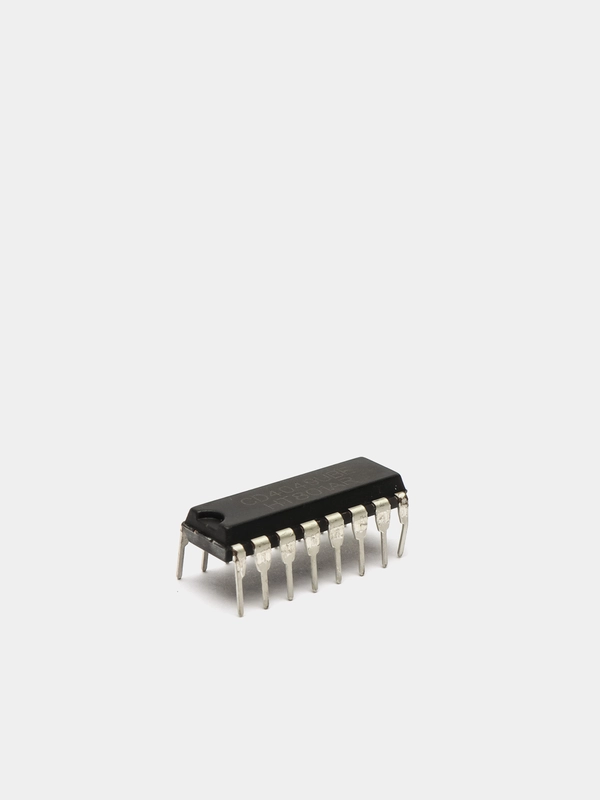 4 штуки CD4049UBE(=КР1561ЛН2) Микросхема PDIP-16