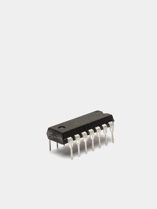 Микросхема SN74HC00N DIP-14