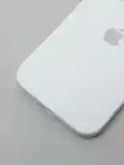 Белый чехол Silicone Case для iPhone 13 Pro с закрытым низом