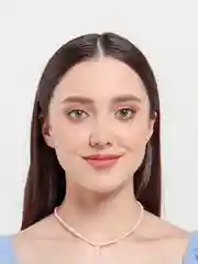 Розовый чокер из бисера с мишкой