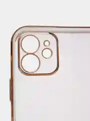 Белый чехол силиконовый с золотым ободком iPhone 12