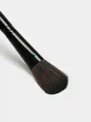 Кисть для макияжа