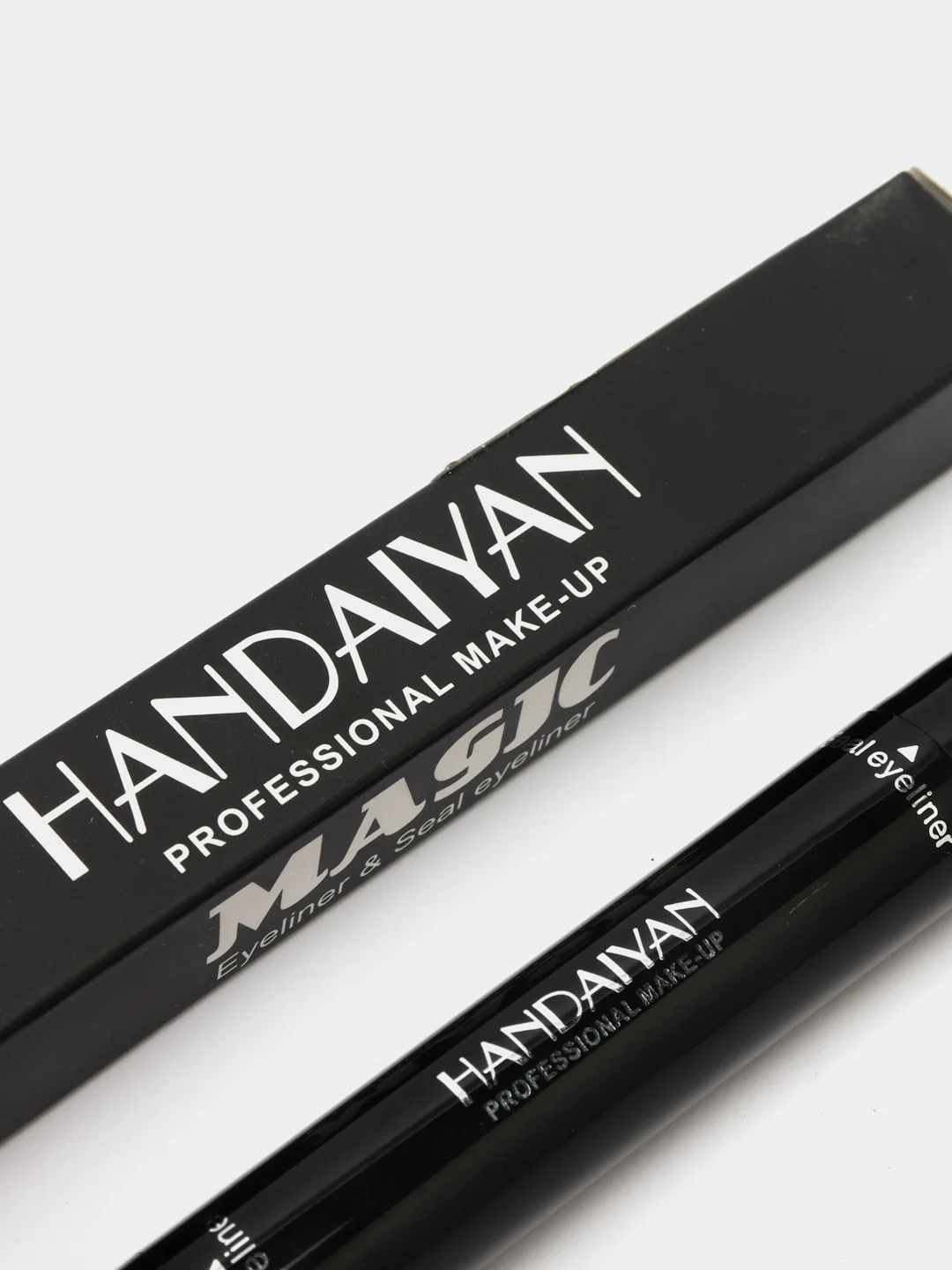 Подводка для глаз со штампом для стрелок Handaiyan