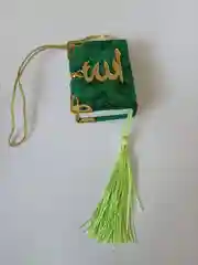 Зеленый подвеска книга КОРАН.