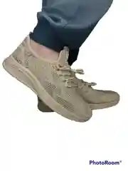 Мужские кроссовки