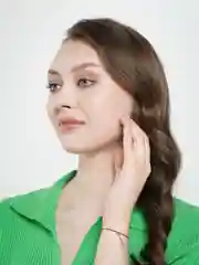 Желтый браслет красная нить с кулоном