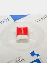 Красный флешка SmartBuy USB flash drive 64GB Lara