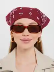 Бордовый бандана