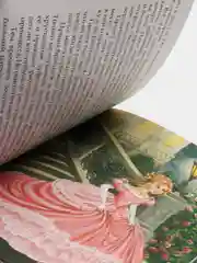 Книга в твёрдом переплёте "Сказки со всего света", 128 страниц