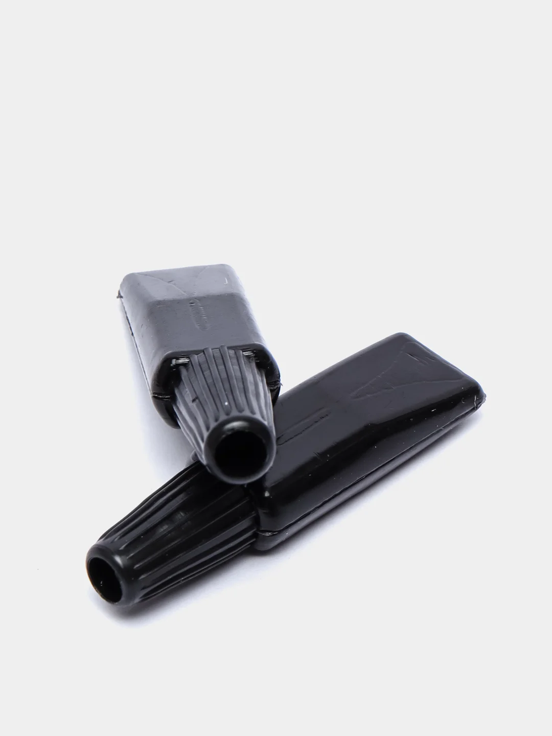 Клей для накладных ресниц и пучков "Eyelash Adhesive Waterproof Black"
