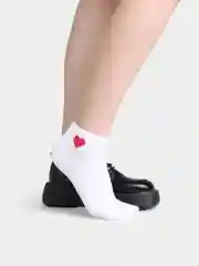 Носки с сердечком низкие