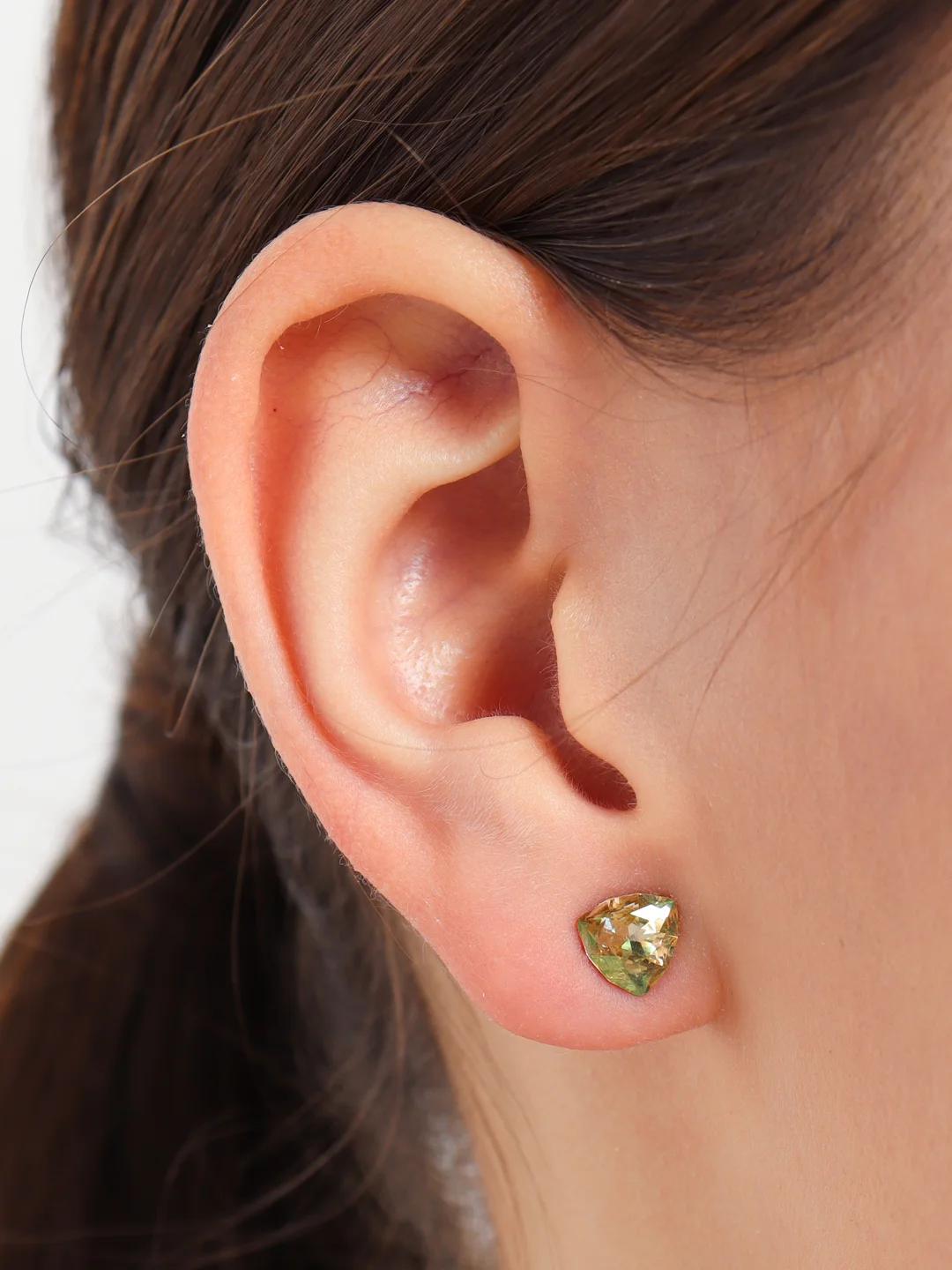 Золотистый хаки серьги-гвоздики Swarovski (треугольник), Xuping