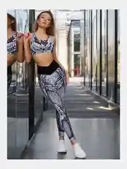 Спортивный Топ  Bona Fide кобра, змея