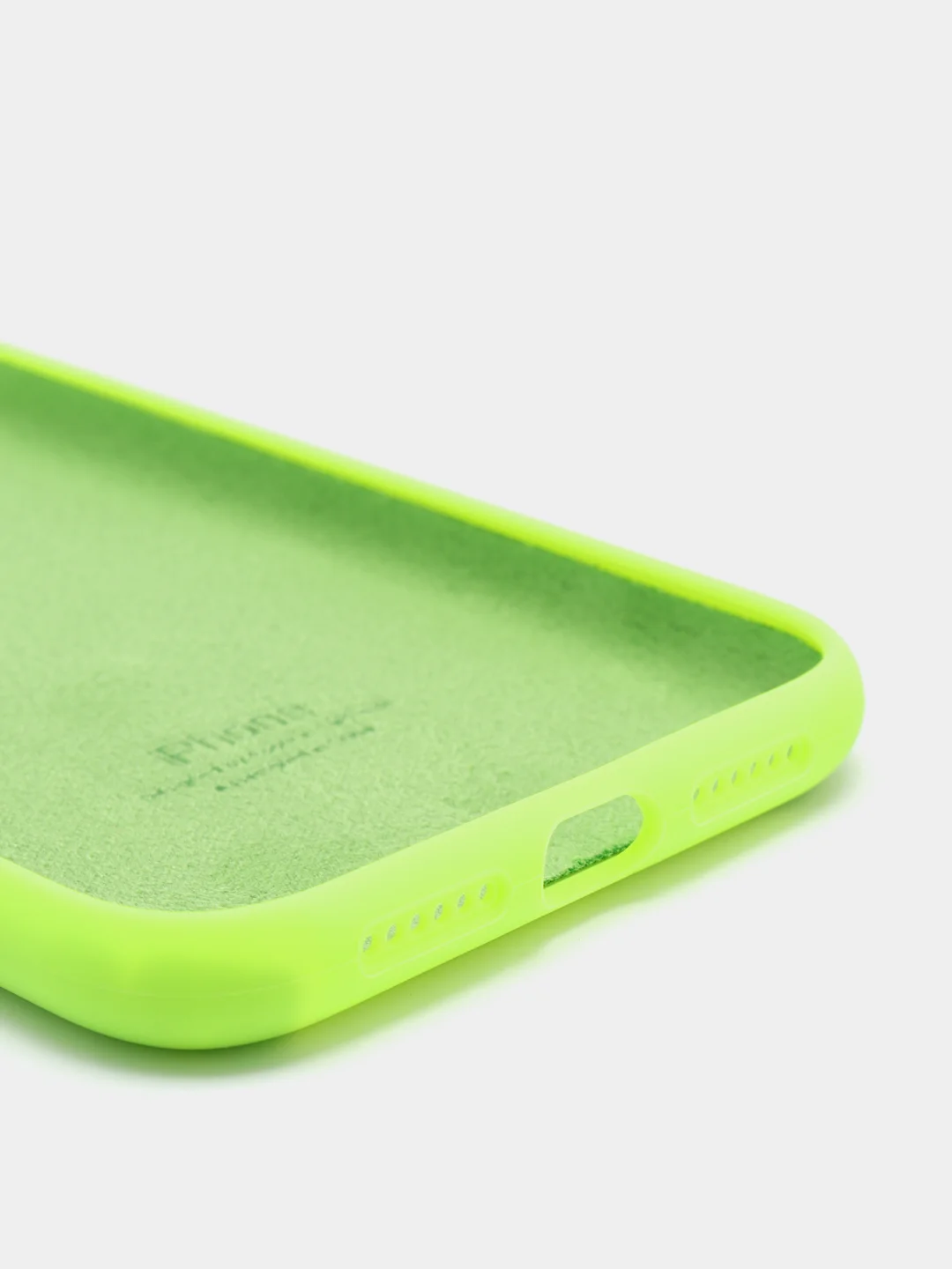 Лайм чехол Silicone Case iPhone 11 с защитой камеры с бархатной подкладкой