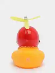 Красный уточка в шлеме с пропеллером, игрушка в машину
