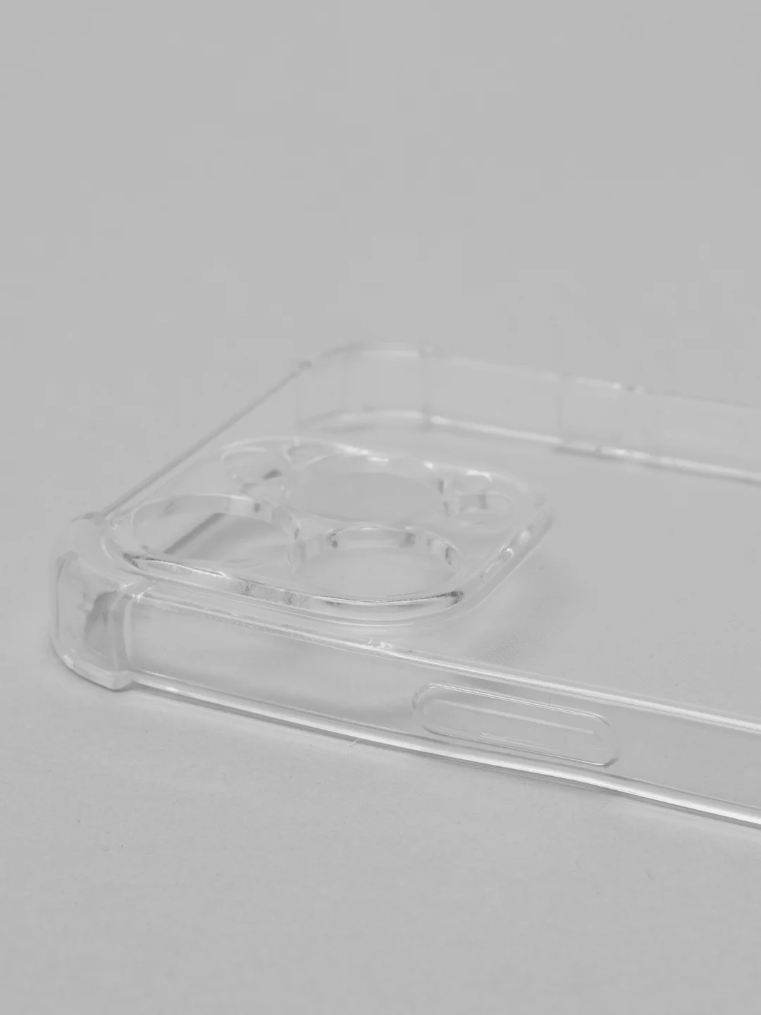 Чехол противоударный на Apple iPhone 13 Pro, силиконовый, прозрачный, с защитой камеры