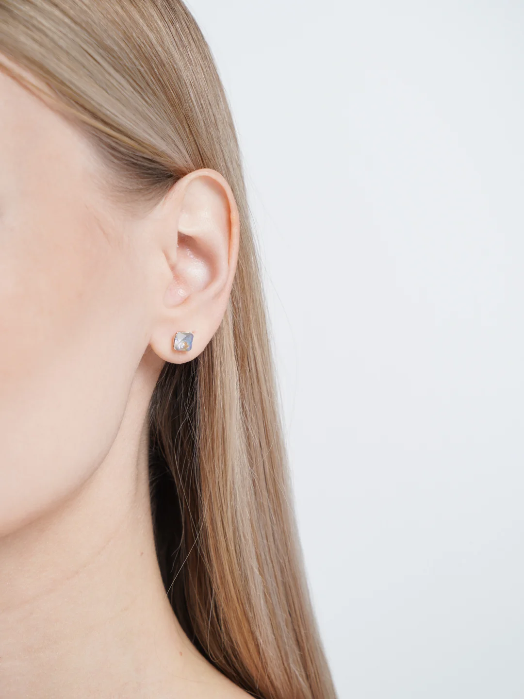 Индиго серьги-гвоздики Swarovski (квадрат), Xuping