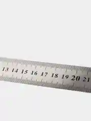 Линейка металлическая измерительная для черчения/школы 30 см
