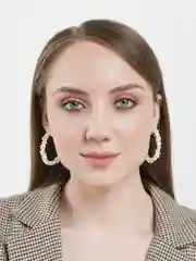 Прозрачный серьги-кольца с белыми бусинами