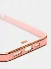 Розовый чехол силиконовый с золотым ободком iPhone 13 (6.1)