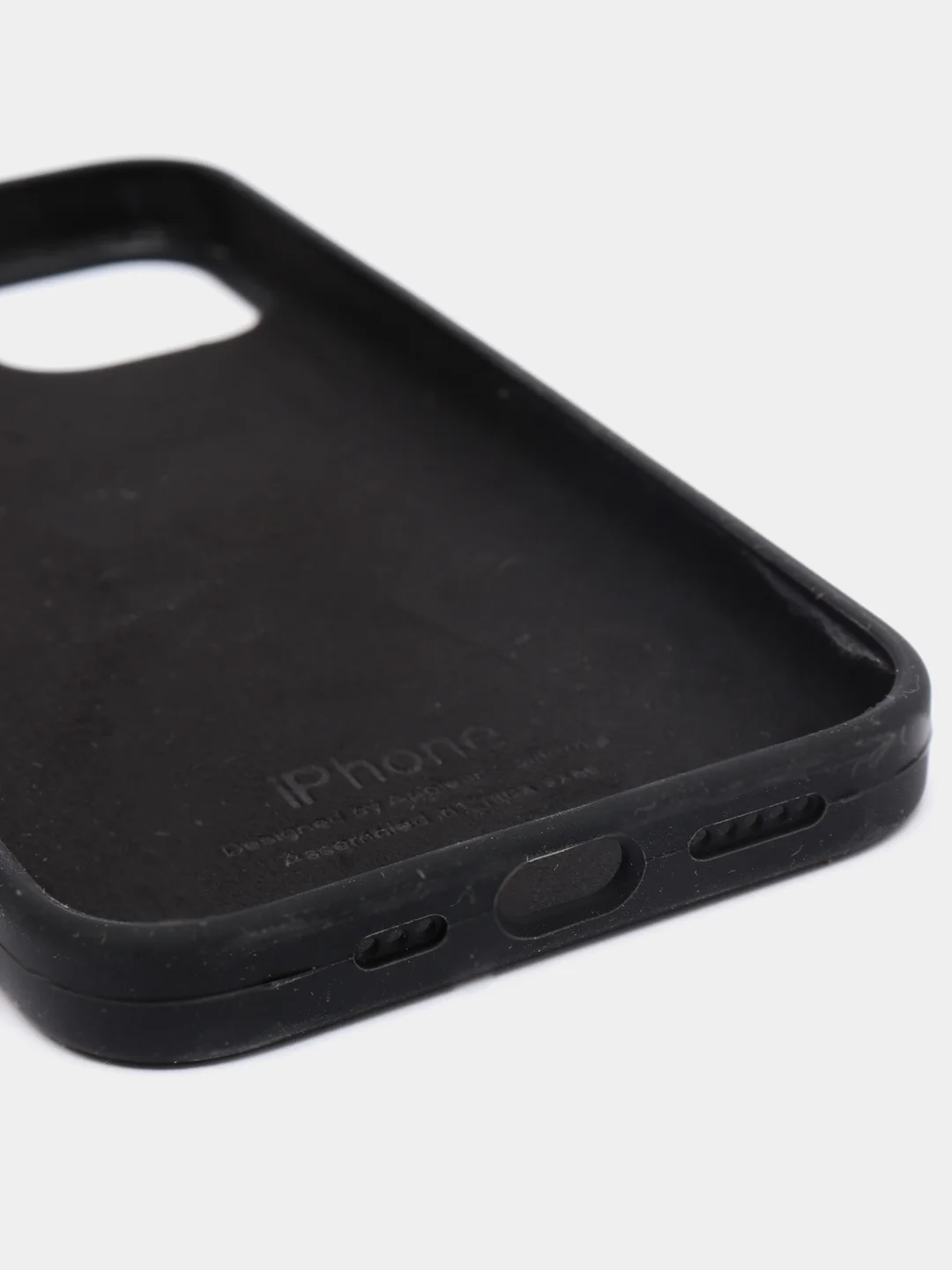 Черный чехол не пачкающийся, с бархатом внутри IPHONE 13