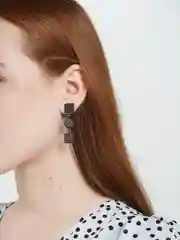 Черный серьги из дерева ручной работы