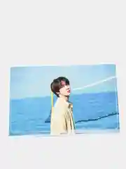 Бежевый наклейка на банковскую карту "Ким Сокджин BTS"