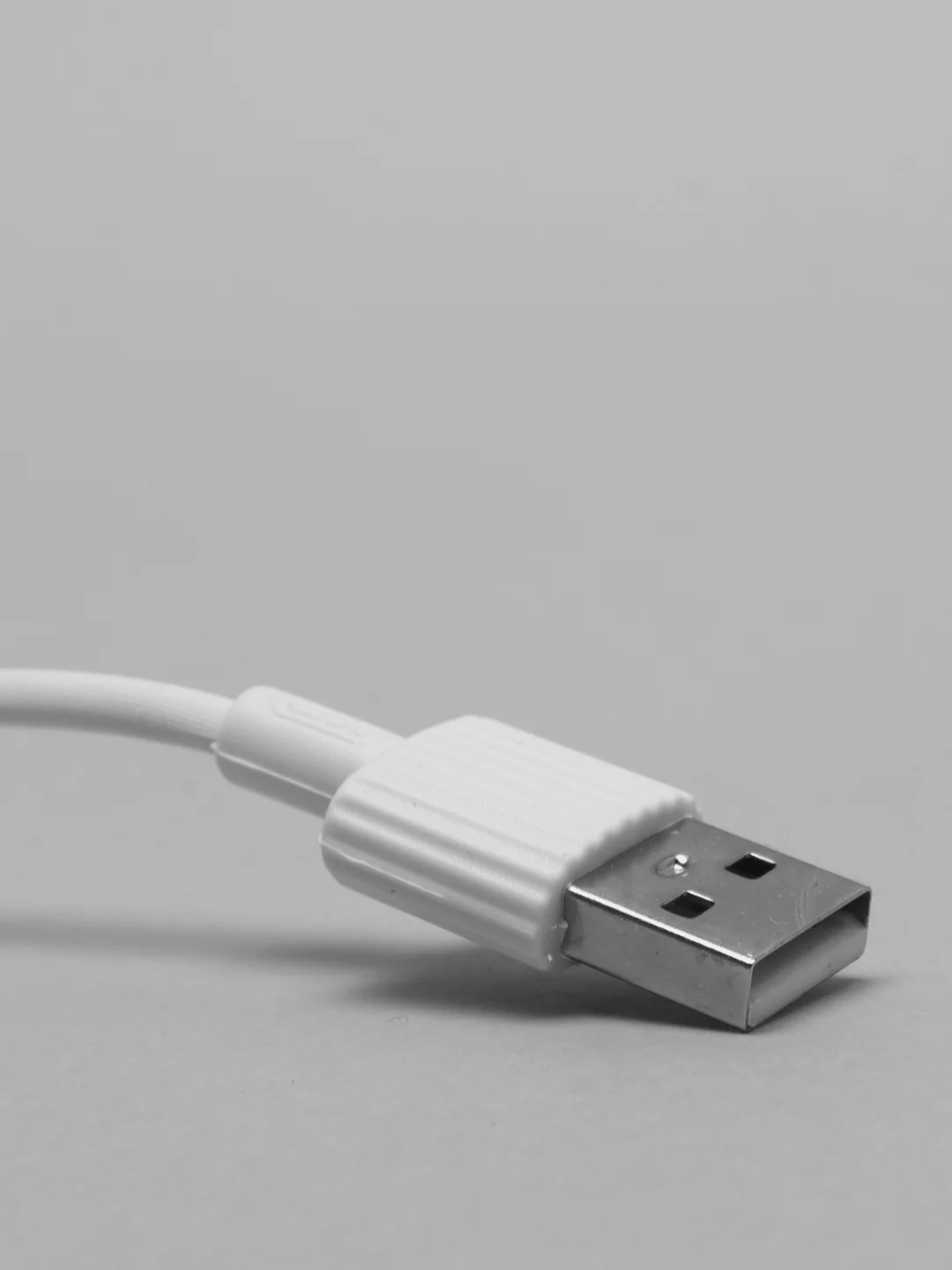 Белый кабель зарядный Type-C