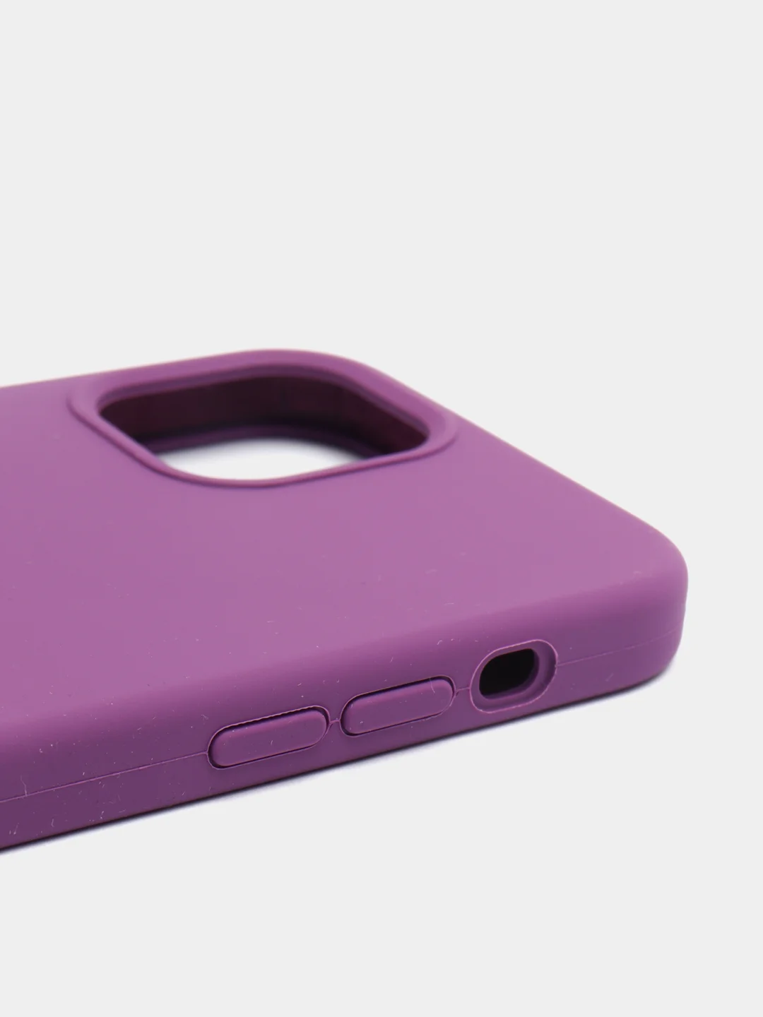 Фиолетовый чехол с бархатом iPhone 12 / 12 Pro