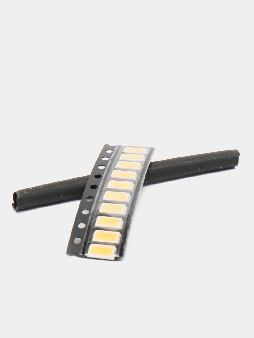 Светодиод SMD 5730 белый тёплый 40-50LM 3000-3500K 3V 150mA  10шт