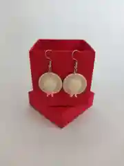 Бежевый серьги шапки, тапки