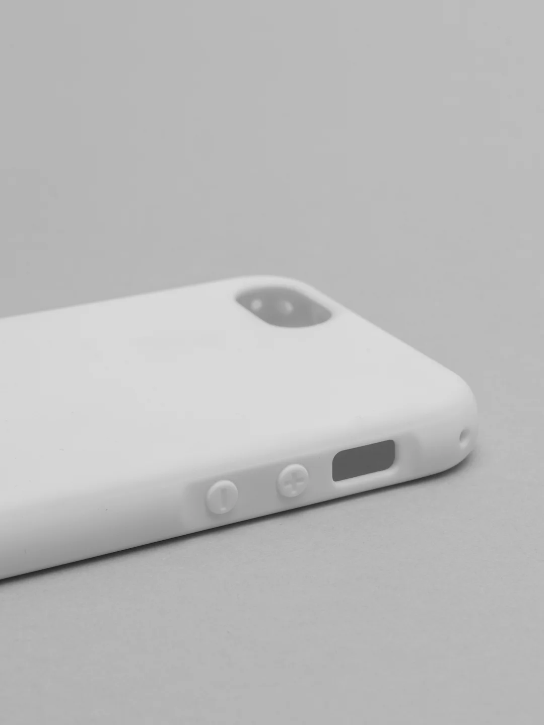 Белый чехол Iphone 5