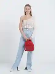 Красный женский рюкзак