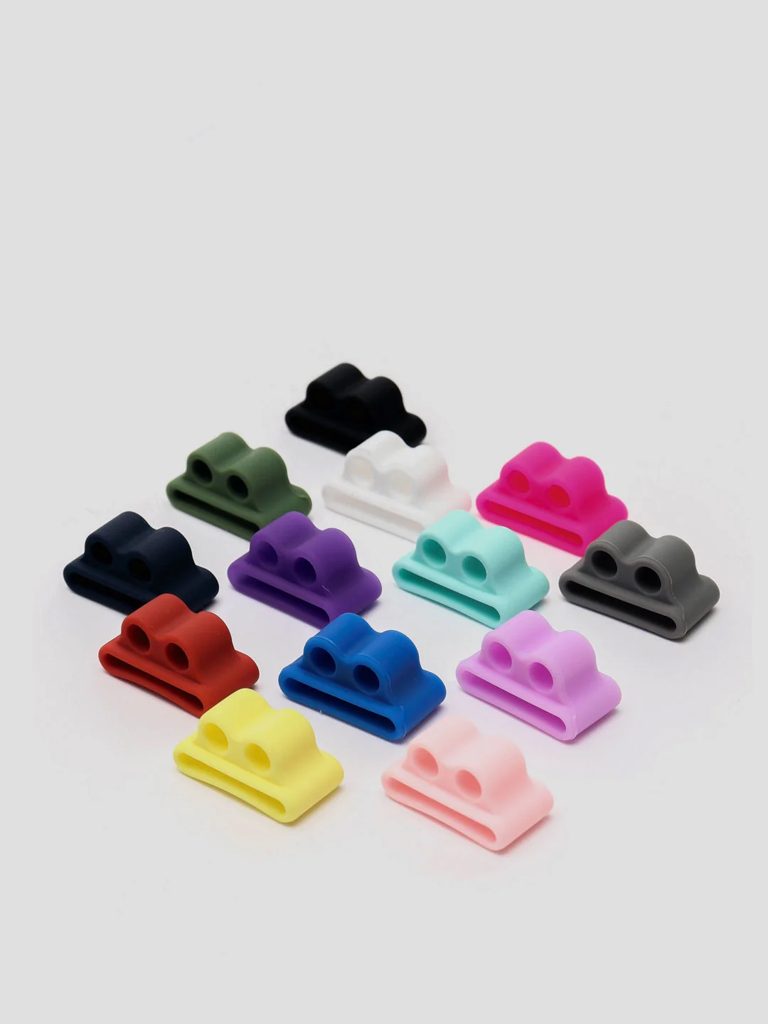 Белый силиконовый держатель для наушников AirPods