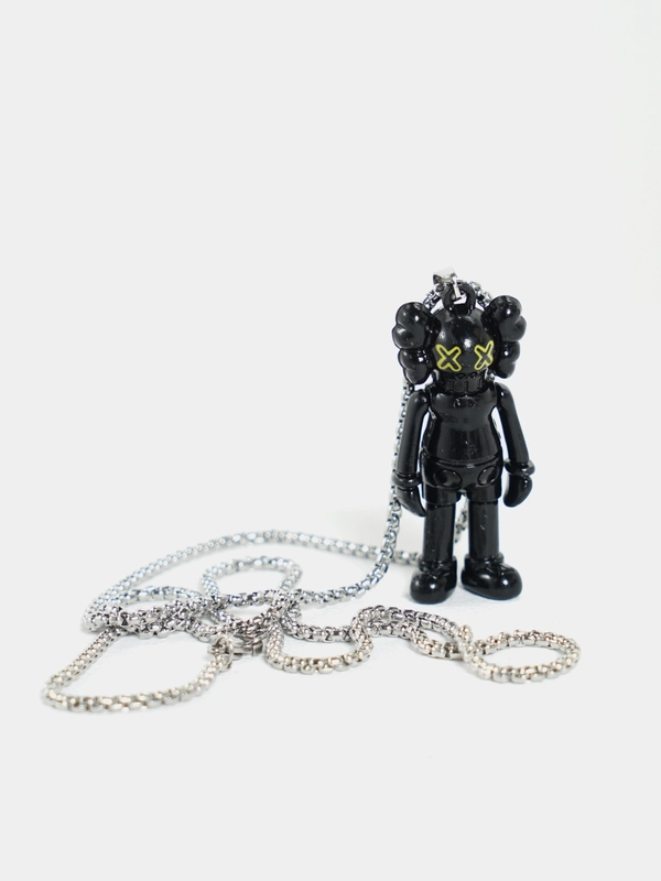 Цепочка с "Kaws" Black Edition