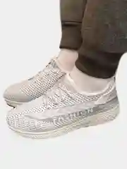 Белый кроссовки мужские спортивные легкие и мягкие