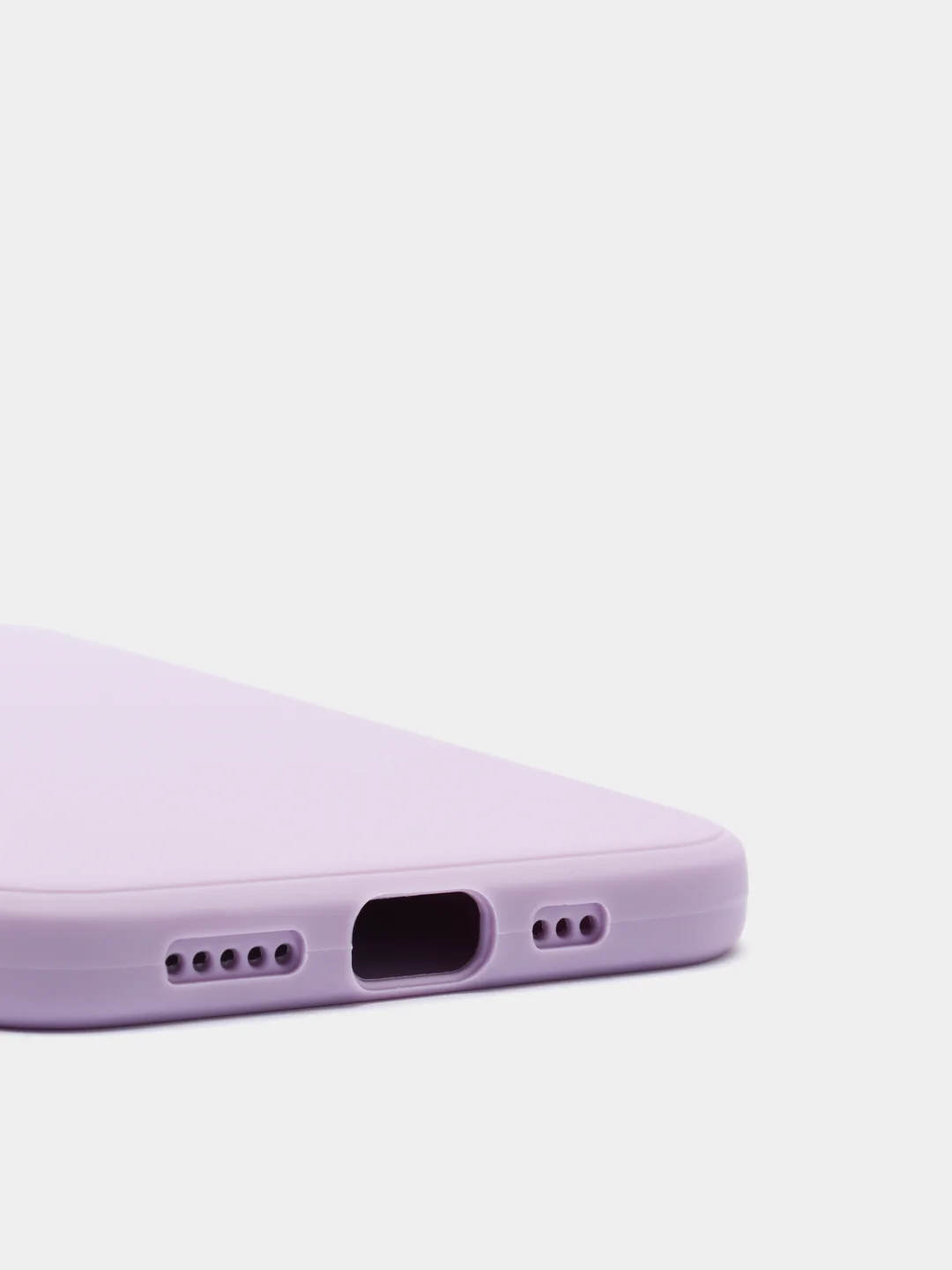 Лавандовый чехол силиконовый для iPhone 12 матовый с защитой камер, закрытым низом и бархатом внутри