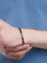 Черный браслет мужской