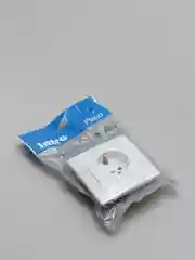 Розетка 2P+E Schuko, 16А-250В, IP20, СУ, Plano / с заземлением /белая